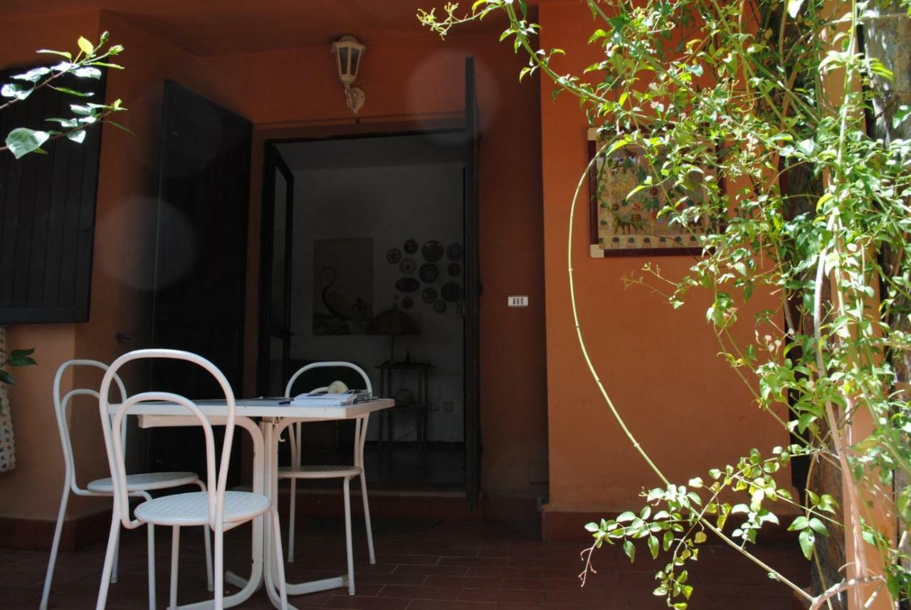 Via Dei Pini Villa Fort Village Buitenkant foto
